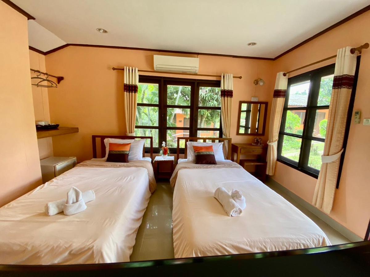 Baanphuthadol Hotell Mae Hong Son Eksteriør bilde
