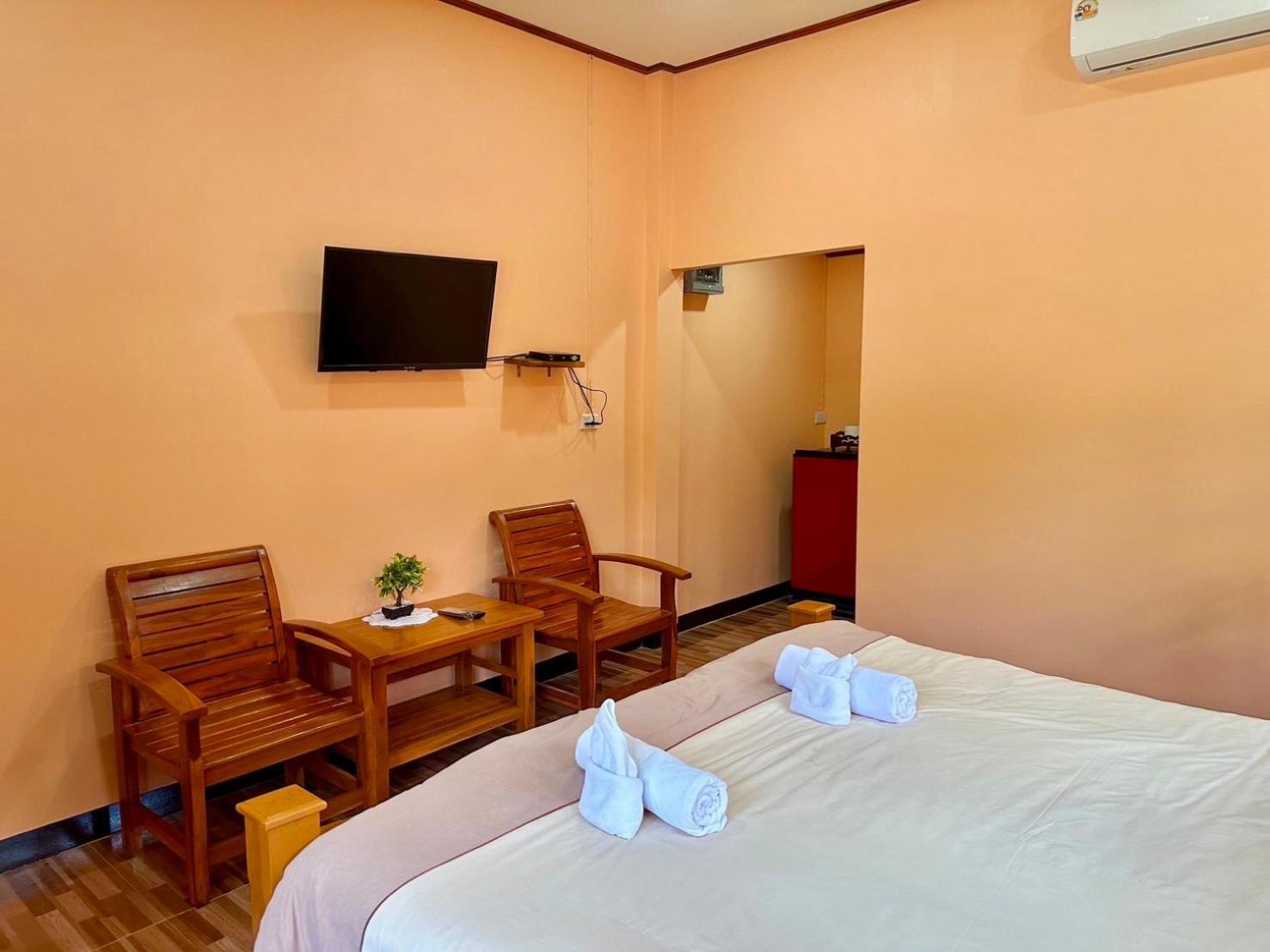 Baanphuthadol Hotell Mae Hong Son Eksteriør bilde