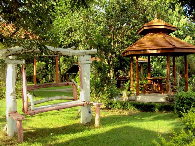 Baanphuthadol Hotell Mae Hong Son Eksteriør bilde